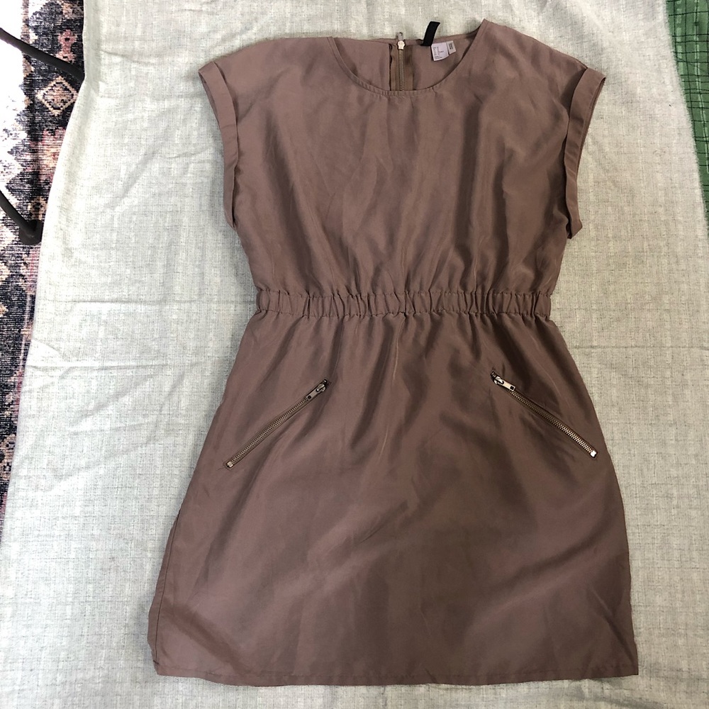 Cute 80s style dress